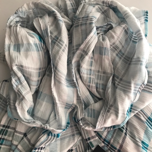 ANA Naples Strp XXL blouse - Picture 13 of 15